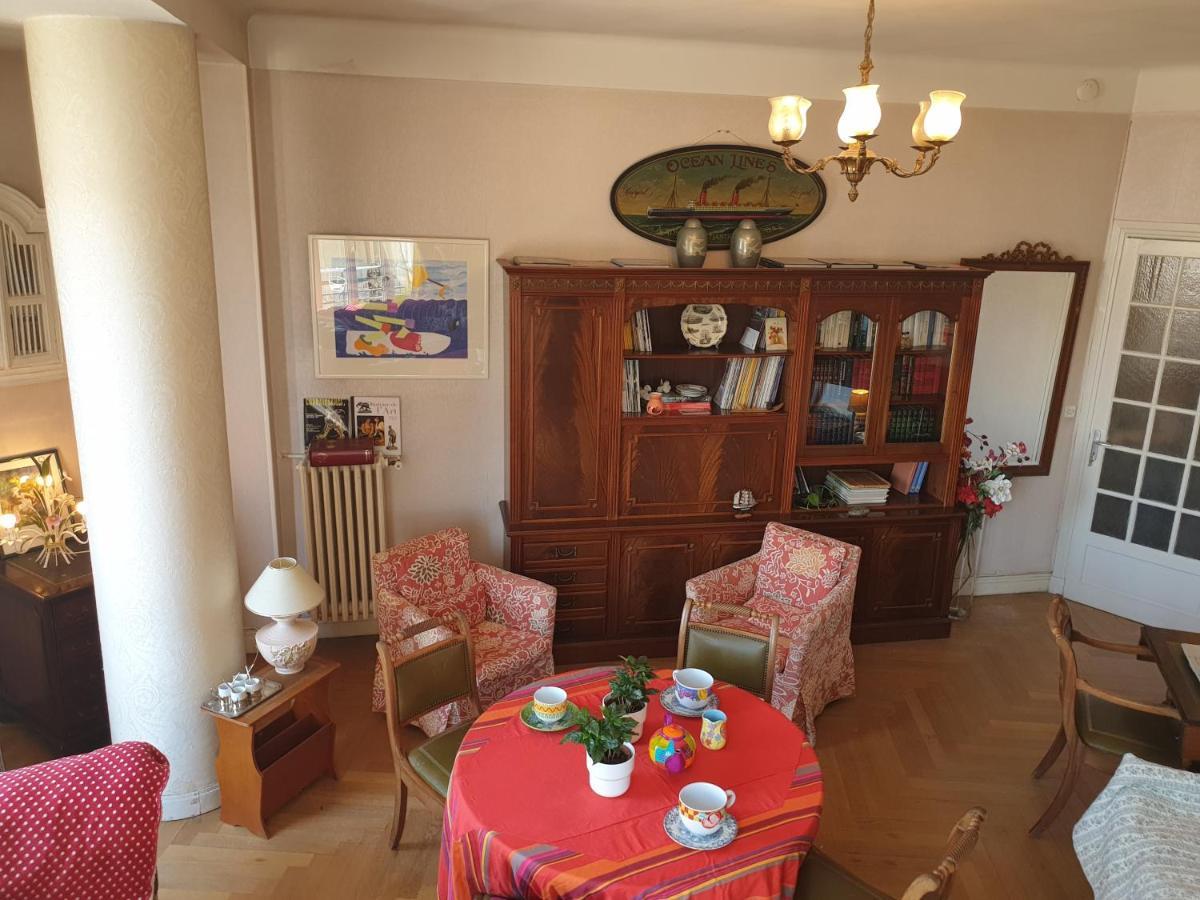 Grand Appartement Art Deco Plein Centre Face Gare Sncf Nizza Exterior foto